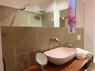 Ein Badezimmer in der Unterkunft Helle Erdgeschosswohnung, nahe Zentrum und Schoenbrunn