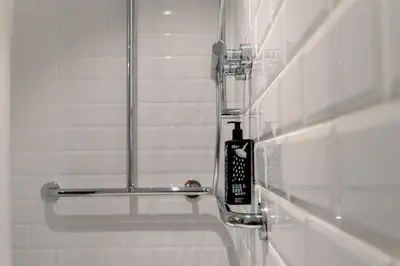Ein Badezimmer in der Unterkunft Hotel Schani Wien Hauptbahnhof
