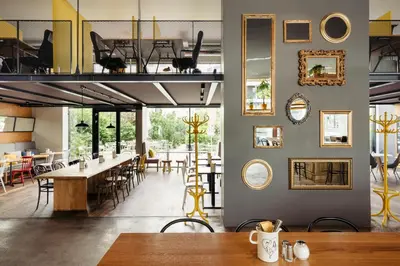 Ein Restaurant oder anderes Speiselokal in der Unterkunft Hotel Schani Wien Hauptbahnhof