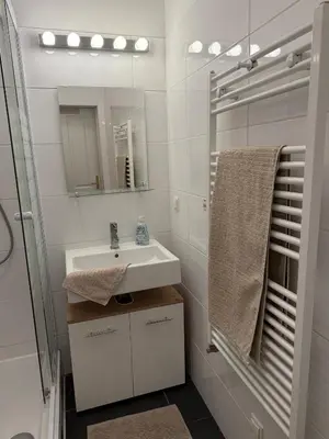 Ein Badezimmer in der Unterkunft Modern, zentral & cosy wohnen in Döbling, dem schönsten Bezirk Wiens - free parking