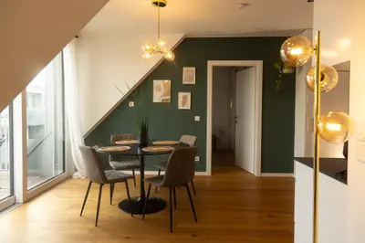 Grundriss der Unterkunft Sunny Terrace Penthouse with AC - Self Check-In