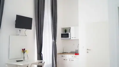 TV/Unterhaltungsangebot in der Unterkunft 2 Spacious Apts for 6P, Only 7Min to Stadthalle