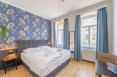 Ein Bett oder Betten in einem Zimmer der Unterkunft josef's home I Kolibri Studio I near UNO & VIC
