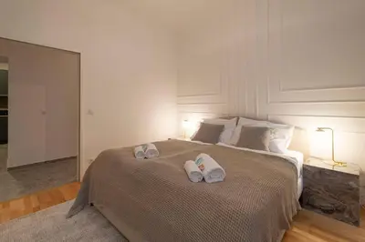Ein Bett oder Betten in einem Zimmer der Unterkunft josef's home I Premium Apartment I modern & urban