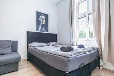 Ein Bett oder Betten in einem Zimmer der Unterkunft Budget-friendly Room 15 Min from Vienna
