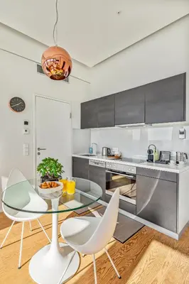 Küche/Küchenzeile in der Unterkunft Free car parking Appartement- 25min to Downtown