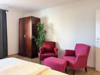 Ein Sitzbereich in der Unterkunft Sonnige Wohnung beim Yppenplatz