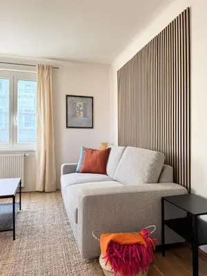 Ein Sitzbereich in der Unterkunft Sonnige Wohnung beim Yppenplatz