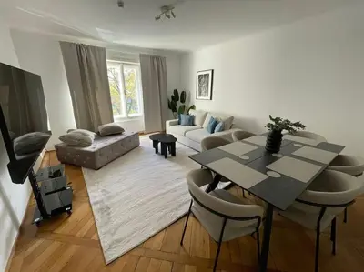 Ein Sitzbereich in der Unterkunft Tranquil City Retreat
