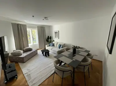 Ein Sitzbereich in der Unterkunft Tranquil City Retreat