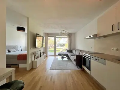 Küche/Küchenzeile in der Unterkunft Wohnung mit Garten in 1230 Wien