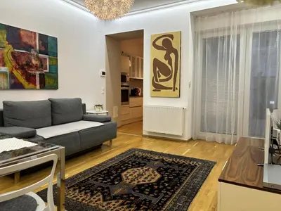 Ein Sitzbereich in der Unterkunft Moderne Stadtwohnung mit Balkon