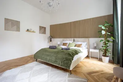 Ein Bett oder Betten in einem Zimmer der Unterkunft Central elegant Heritage Apartment with modern comfort
