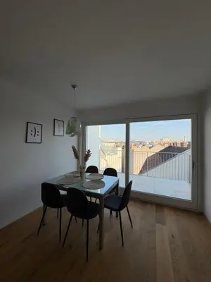 Ein allgemeiner Bergblick oder ein Berglick von der Ferienwohnung aus