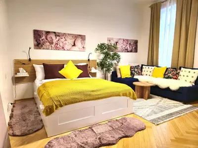 Ein Bett oder Betten in einem Zimmer der Unterkunft Apartment near Schönbrunn Palace