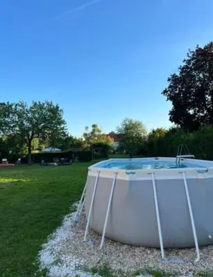 Ein Garten an der Unterkunft Free Parking-3BR-200m2 House-AC-1000m2 Garden