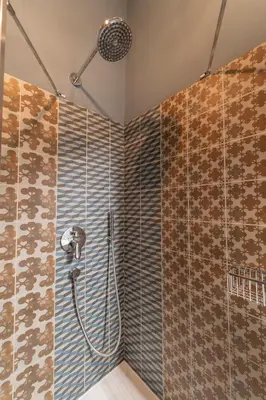 Ein Badezimmer in der Unterkunft AWerner Suites Belvedere - Der Tischler