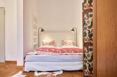 Ein Bett oder Betten in einem Zimmer der Unterkunft Slow Living I Schönbrunn und Park nähe I Penzing Bahnhof