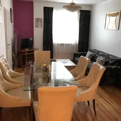 Apartment Domino