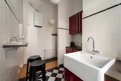 Küche/Küchenzeile in der Unterkunft Urban 1BR Near Metro