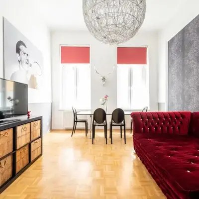 Urban 1BR Near Metro
