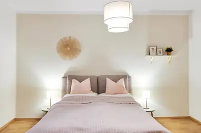 Ein Bett oder Betten in einem Zimmer der Unterkunft Ideal für Geschäftsreisende und Wochenendgäste