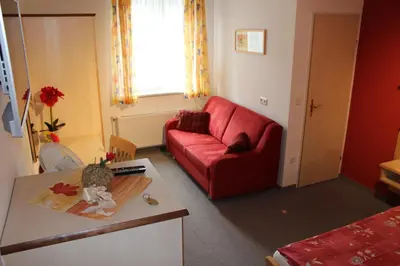 Ein Sitzbereich in der Unterkunft Gästehaus Karassowitsch