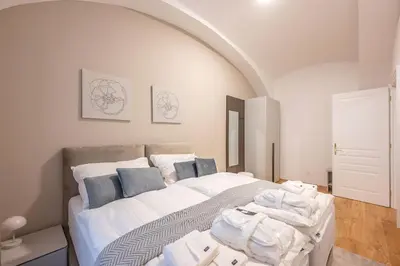 Ein Bett oder Betten in einem Zimmer der Unterkunft Apartment Diamond - right near Vienna's Old City