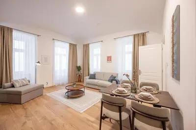 Ein Sitzbereich in der Unterkunft Apartment Majestic - right near Vienna's Old City