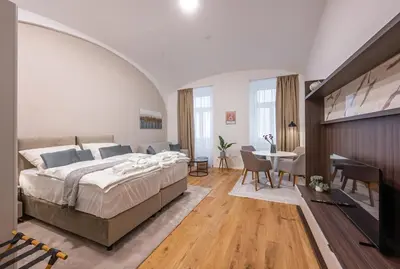 Ein Bett oder Betten in einem Zimmer der Unterkunft Apartment Sunshine - right near Vienna's Old City