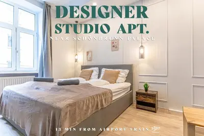 Ein Bett oder Betten in einem Zimmer der Unterkunft Chic Studio Apartment at 12th District in Vienna