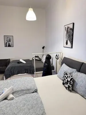 Ein Bett oder Betten in einem Zimmer der Unterkunft Stylish Apartment in Vienna