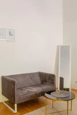 Ein Sitzbereich in der Unterkunft Stylish Apartment in Vienna