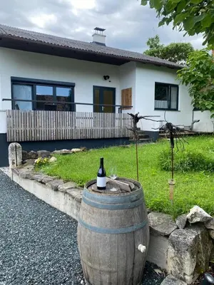 Ein Garten an der Unterkunft Ferienhaus