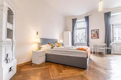 Ein Bett oder Betten in einem Zimmer der Unterkunft Two Charming Apartments near Volksoper & AKH