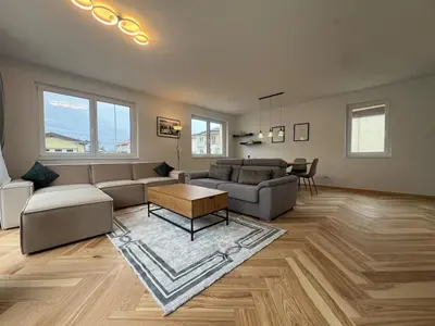 Ein Sitzbereich in der Unterkunft Leopoldsdorf Premium Apartments