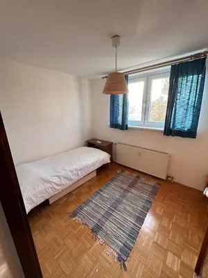 Ein Bett oder Betten in einem Zimmer der Unterkunft Green paradise near Vienna 3 room and balcony
