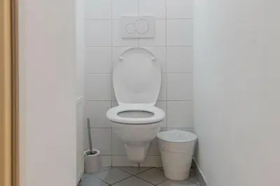Ein Badezimmer in der Unterkunft Cozy & Elegant 3BR Residence Near Downtown