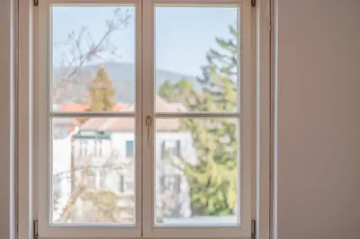 Ein allgemeiner Bergblick oder ein Berglick von der Ferienwohnung aus