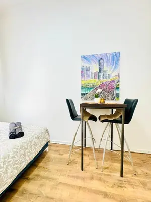 Grundriss der Unterkunft 5BR Apartment Only 10-Min Walk to Matzleinsdorfer Platz