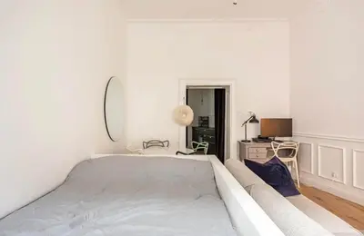 Ein Bett oder Betten in einem Zimmer der Unterkunft Designer Flat Vienna