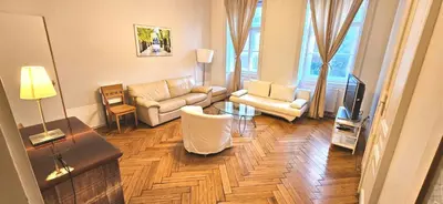 Ein Sitzbereich in der Unterkunft Sobieski Sigmund Freud Apartment