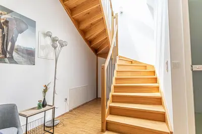Grundriss der Unterkunft Comfy 3 Bedroom Apartment with Living Room and Balcony near Park