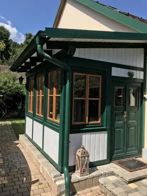 Das Gebäude in dem sich das Bed & Breakfast befindet