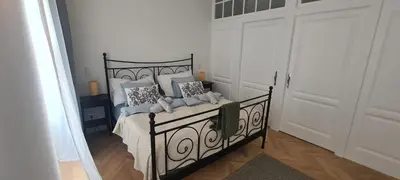 Ein Bett oder Betten in einem Zimmer der Unterkunft Altbautraum