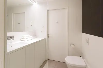 Ein Badezimmer in der Unterkunft Skyline View - Gym - Parking - Supermarket - Restaurant - Self Ceck In