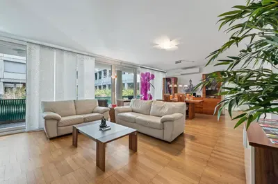 Ein Sitzbereich in der Unterkunft 1 Bedroom, in the city center, Garage, Terrace