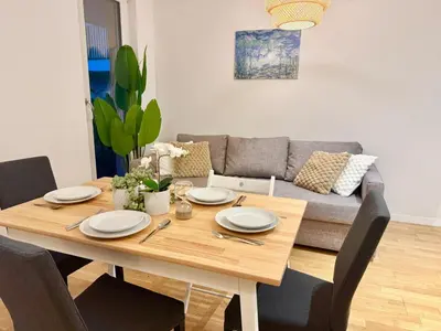Ein Sitzbereich in der Unterkunft Premium Apartment mit Garten nähe SCS