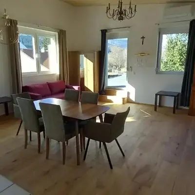 Gästewohnung mit Terrasse 