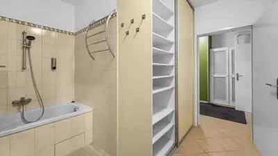 Ein Badezimmer in der Unterkunft Adalbert Apartments